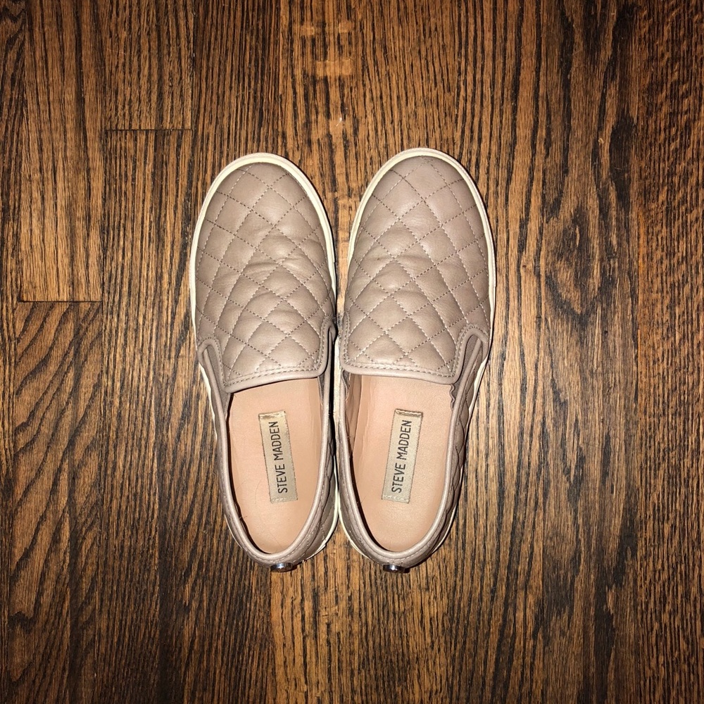 STEVE MADDEN ECENTRCQ SHOES IN GREY.